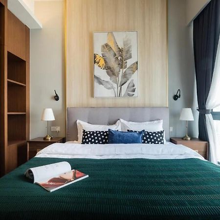 Tribeca 2Bedroom 3Min Walk To Bukit Bintang 2 Rooftop Pool Kuala Lumpur Exterior photo