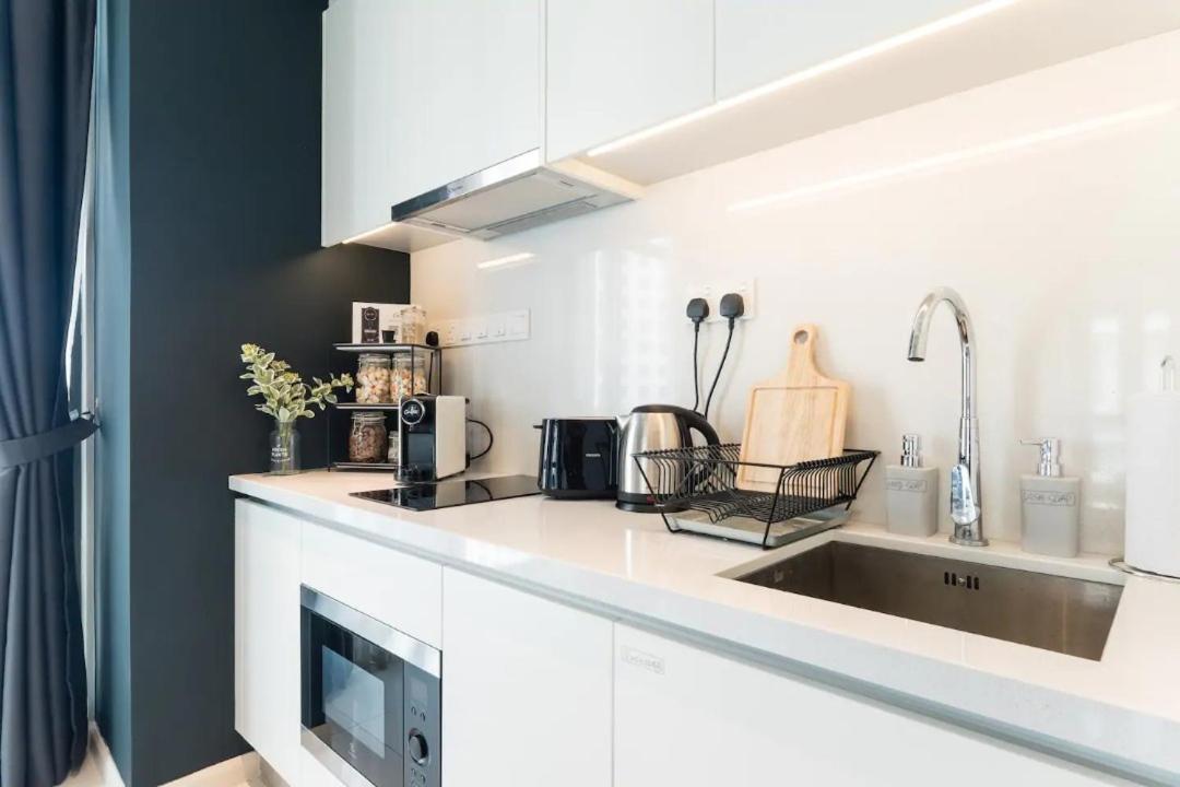 Tribeca 2Bedroom 3Min Walk To Bukit Bintang 2 Rooftop Pool Kuala Lumpur Exterior photo